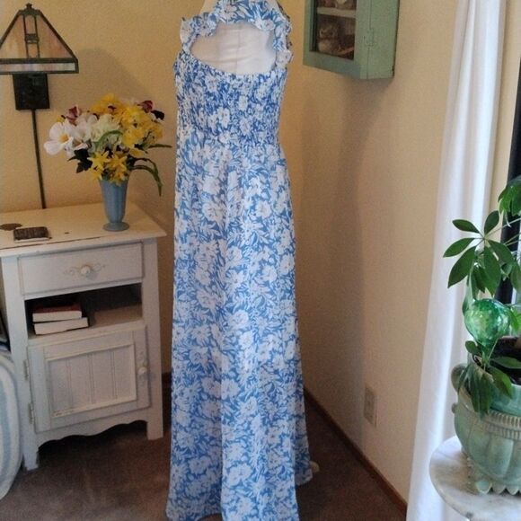 Sweet Floral Maxi Dress with Flutter Sleeves - Picture 6 of 13